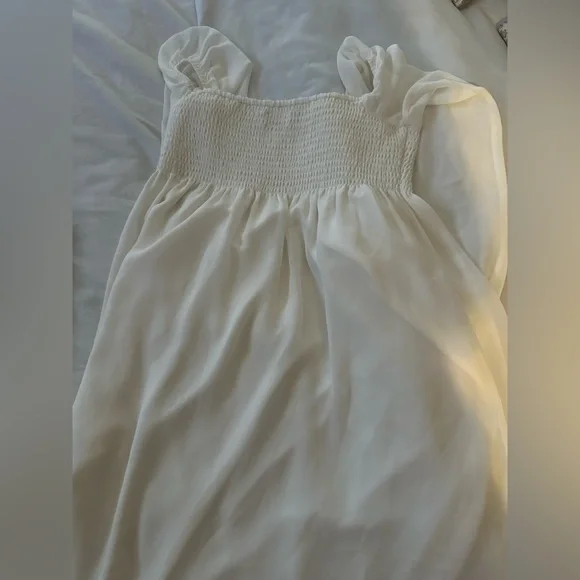 White Aritiza dress - Picture 2 of 3